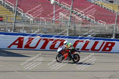 media/Aug-27-2022-Fastrack Riders (Sat) [[c588535105]]/Level 1/Session 1 Start Finish/